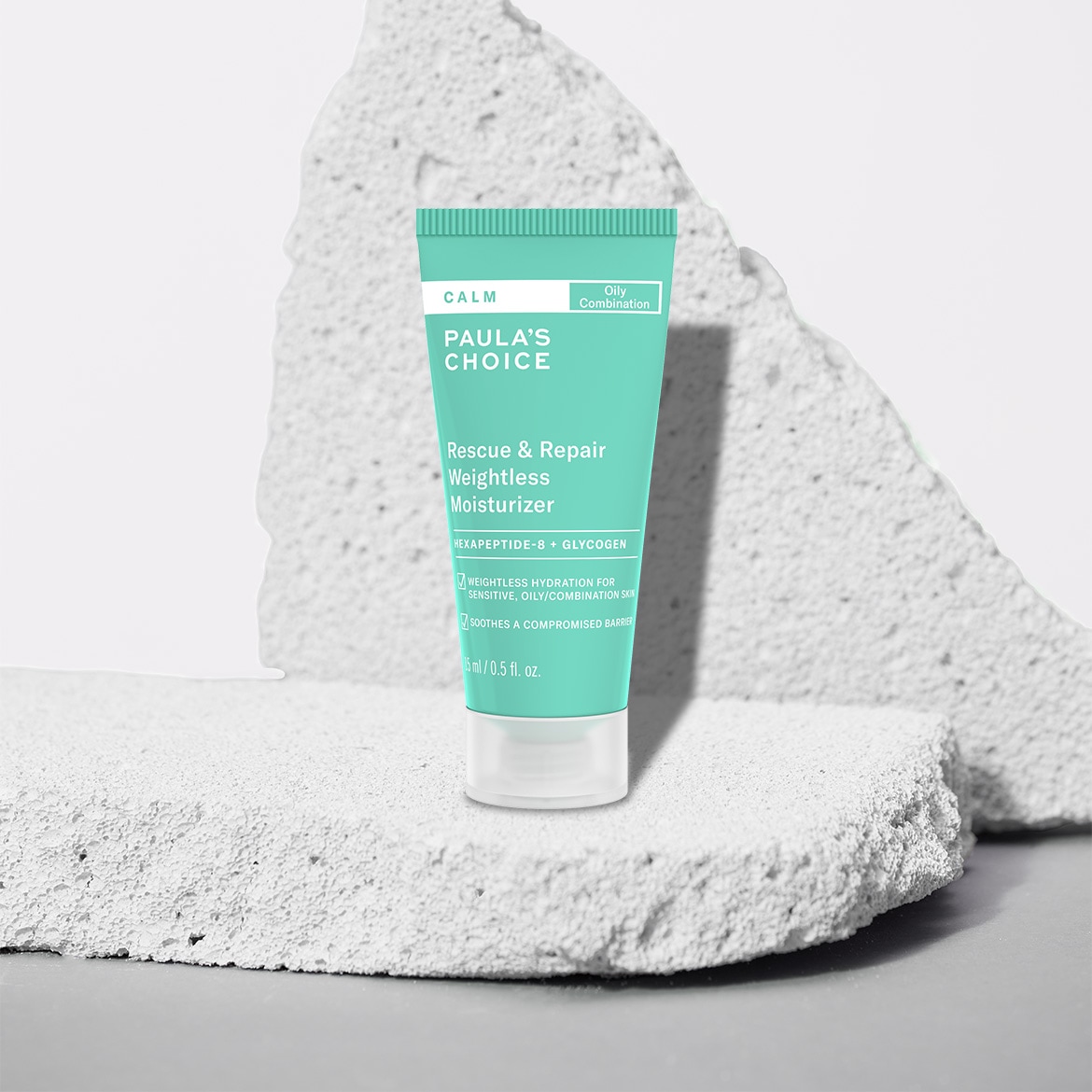 Die Paula's Choice Calm Rescue & Repair Weightless Moisturizer in einer 15ml Tube ist ideal für empfindliche, fettige oder Mischhaut und bietet schwerelose Feuchtigkeit sowie Beruhigung für eine geschwächte Hautbarriere.