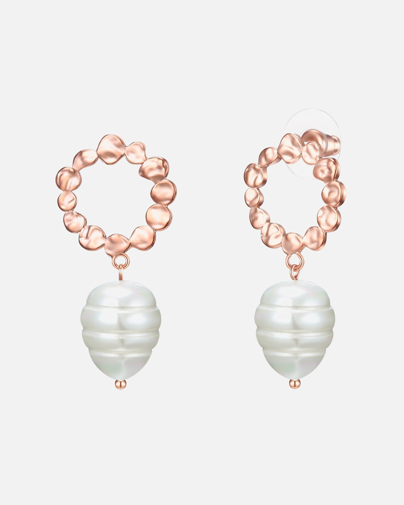 Ohrringe für Weiblich Lulu & Jane Perlen-Ohrhänger aus Messing in Roségold mitMuschelkernperle 42,7 mm