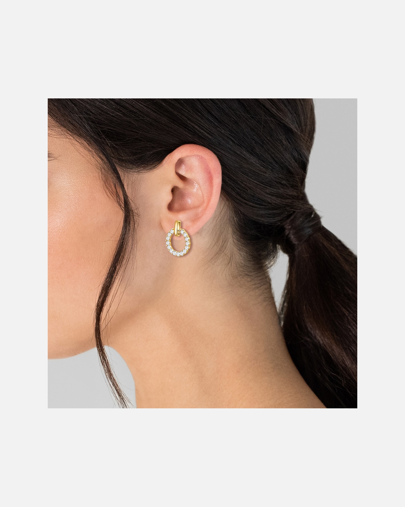 Ohrringe für Weiblich Lulu & Jane Ohrstecker Kreis Messing verziert mit Kristallen von Swarovski® in Gelbgold 1 Stück