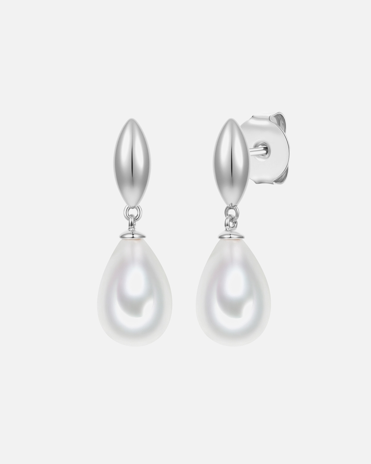 Ohrringe für Weiblich Lulu & Jane Perlen-Ohrhänger aus Messing in silber mit Glasperle 29,3 mm